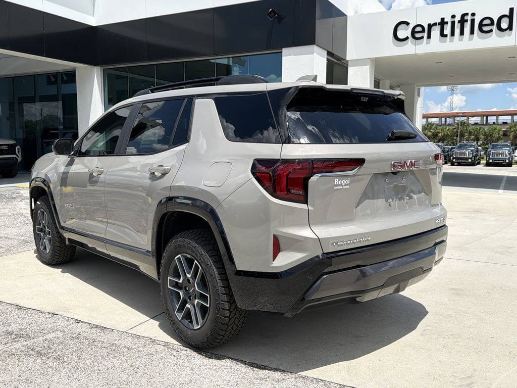 New 2027 GMC Terrain AT4 w/ Technology Package II AWD/4WD image 6