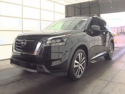 Used 2025 Nissan Pathfinder Platinum w/ Cargo Package