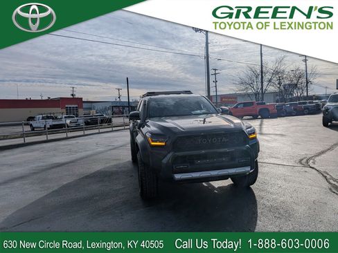 Certified 2025 Toyota 4Runner Trailhunter image 1