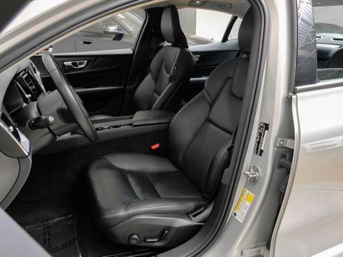 Used 2024 Volvo S60 B5 Core AWD/4WD image 36