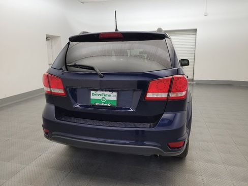 Used 2019 Dodge Journey SE w/ Connectivity Group FWD image 7