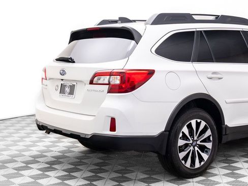 Used 2016 Subaru Outback 2.5i Limited image 36
