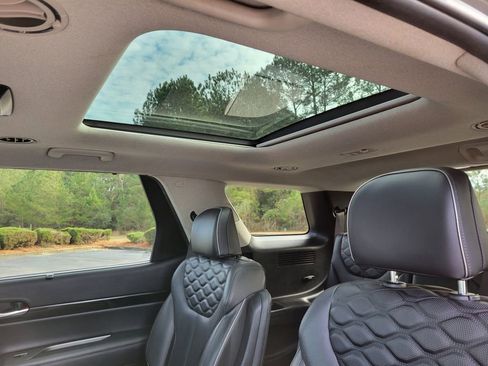 Used 2021 Hyundai Palisade Limited image 14