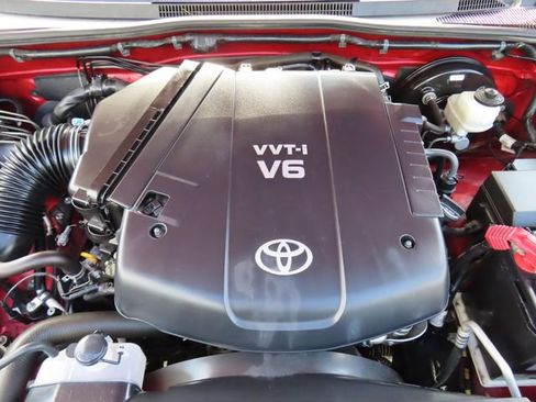 Used 2014 Toyota Tacoma 4x4 Double Cab w/ TRD Sport Package image 42