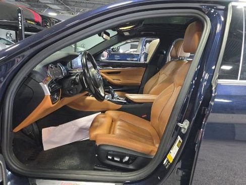 Used 2018 BMW 530i xDrive AWD/4WD image 2