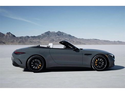 New 2025 Mercedes-Benz SL 63 AMG S e Performance 4MATIC image 17