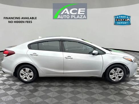 Used 2018 Kia Forte LX image 4