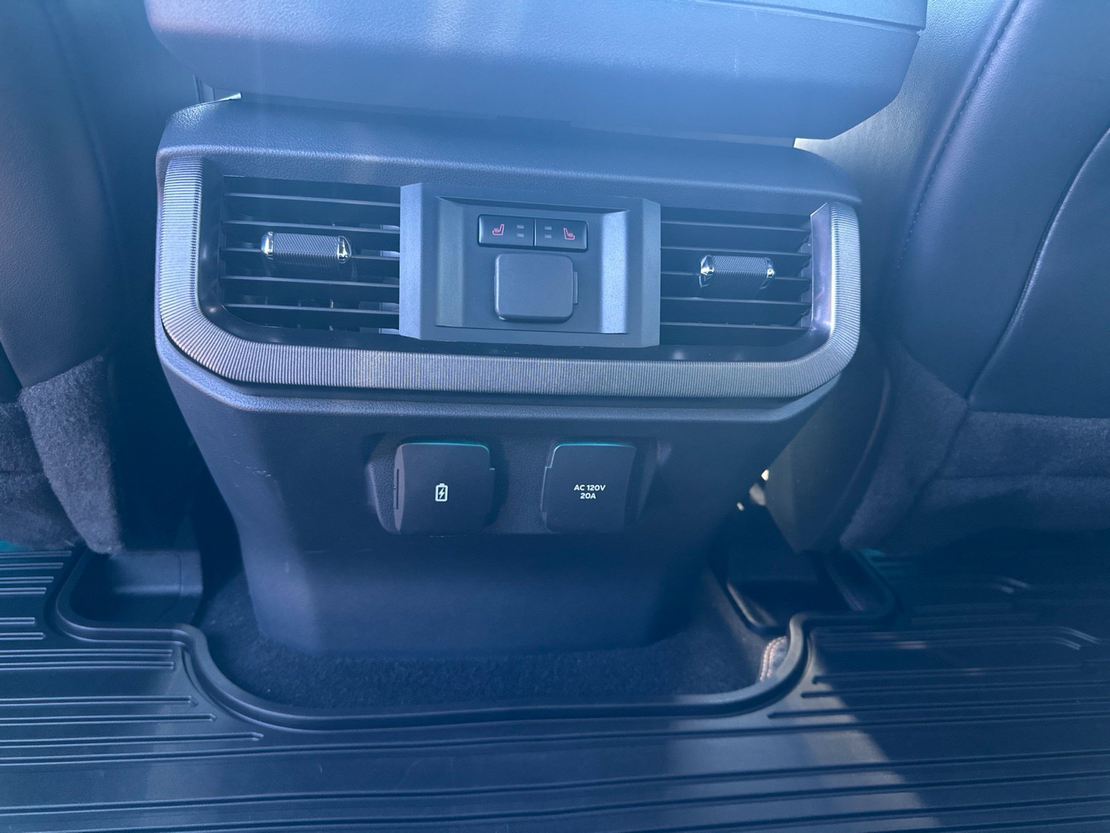 Used 2023 Ford F150 Platinum AWD/4WD image 21