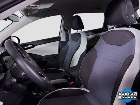 Used 2025 Volkswagen Taos S image 20