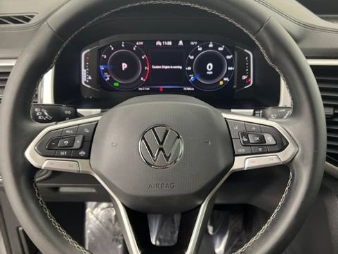 Used 2022 Volkswagen Atlas Cross Sport SE w/ Panoramic Sunroof Package AWD/4WD image 10