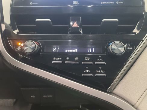 Used 2024 Toyota Camry XSE w/ Navigation Package image 34