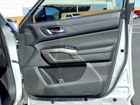 Used 2023 Nissan Pathfinder Platinum w/ Lighting Package (N93) image 21