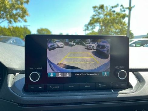 Used 2023 Honda Accord EX image 8