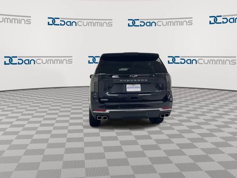 Used 2025 Chevrolet Suburban High Country AWD/4WD image 7