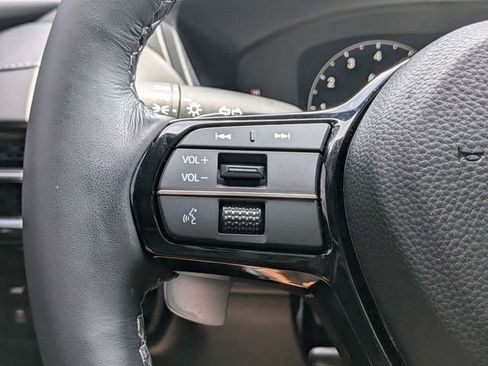 Certified 2025 Acura ADX FWD image 31