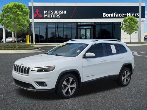 Used 2019 Jeep Cherokee Limited FWD image 2
