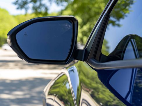 Used 2022 Hyundai Tucson Limited w/ Cargo Package image 12