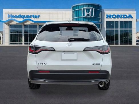New 2026 Honda HR-V Sport image 3