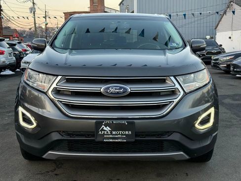 Used 2015 Ford Edge Titanium image 2