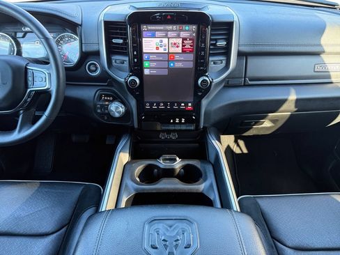 Certified 2025 RAM 1500 Laramie AWD/4WD image 11