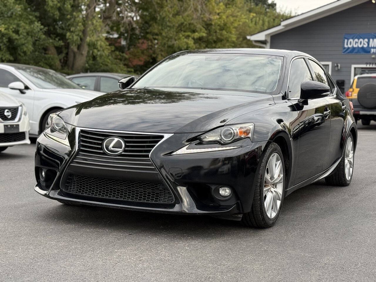 Used 2016 Lexus IS 200t RWD image 1