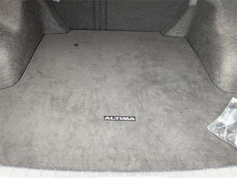 Used 2025 Nissan Altima 2.5 SV image 28