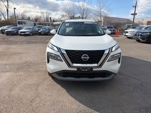Used 2023 Nissan Rogue SV image 31