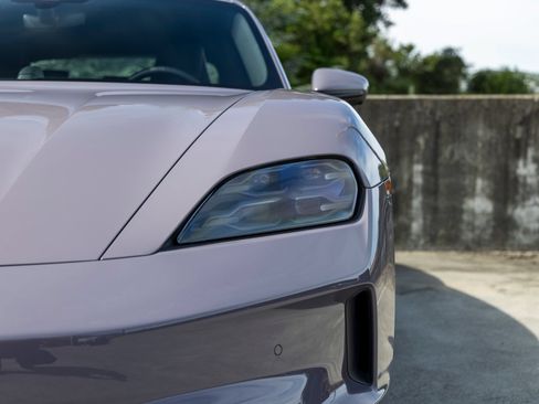 Used 2025 Porsche Taycan RWD image 17