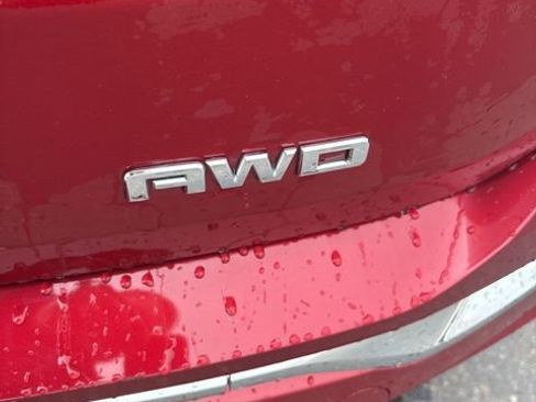 Used 2019 GMC Terrain Denali w/ Comfort Package image 4