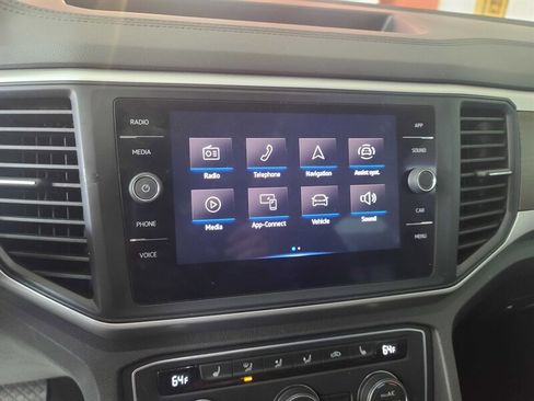 Used 2021 Volkswagen Atlas SE image 32