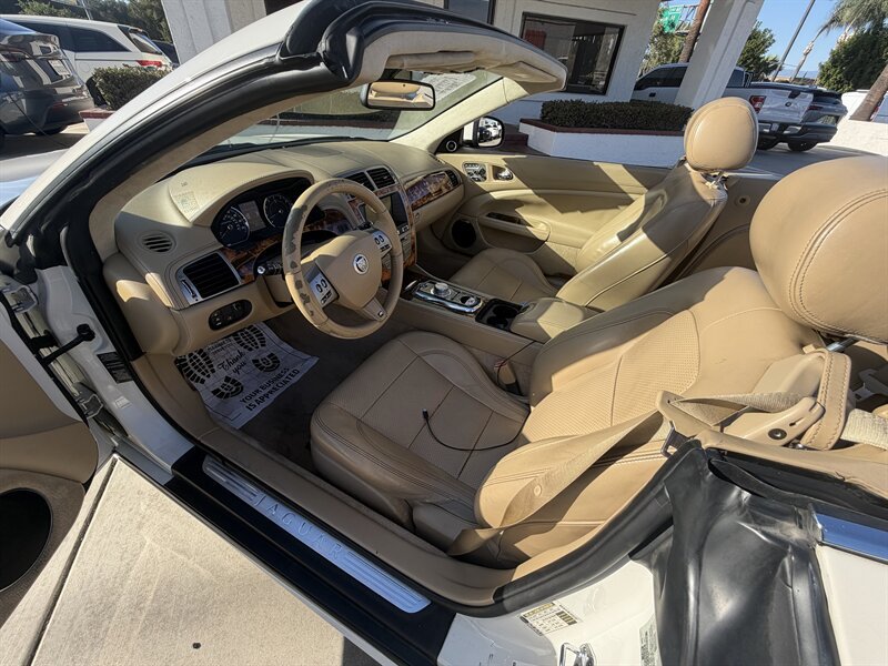 Used 2010 Jaguar XKR R RWD image 11