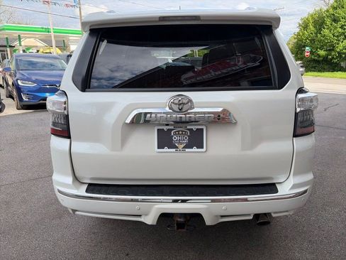 Used 2018 Toyota 4Runner Limited AWD/4WD image 12