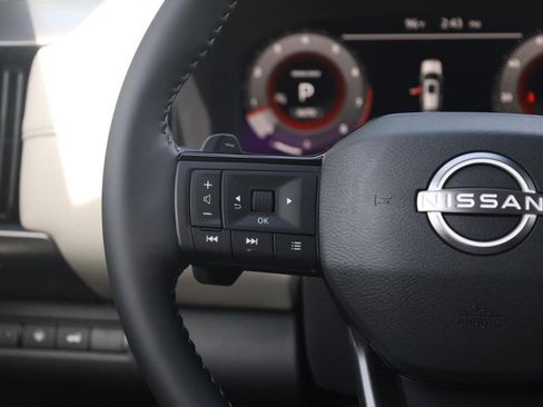 New 2026 Nissan Pathfinder SL w/ SL Premium Package AWD/4WD image 9