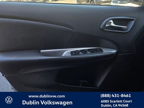 Used 2018 Dodge Journey SE image 10