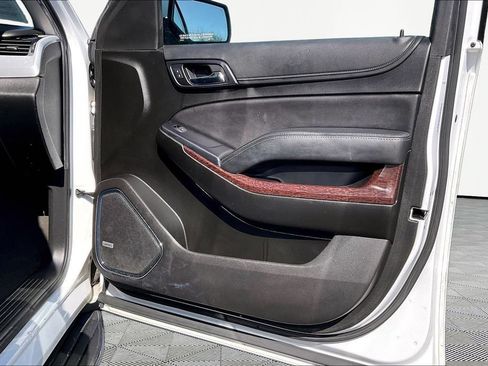 Used 2019 GMC Yukon XL SLE AWD/4WD image 32