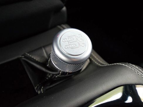 Used 1992 Land Rover Defender 110 image 54