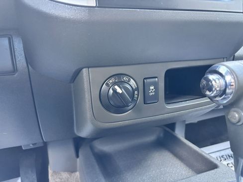 Used 2014 Nissan Xterra X image 20