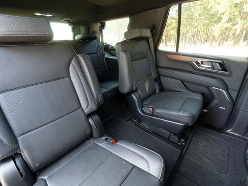Used 2025 GMC Yukon Denali w/ LPO, Floor Liner Package image 29