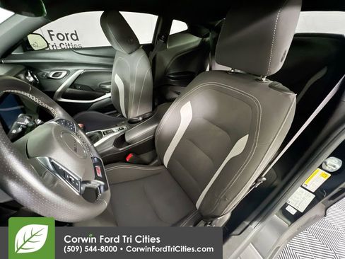 Used 2018 Chevrolet Camaro SS image 23