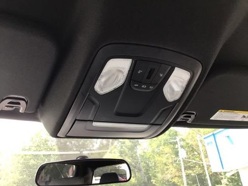 Used 2022 RAM 1500 Big Horn AWD/4WD image 33