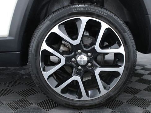 Used 2018 Jeep Compass Limited w/ Navigation Group image 9