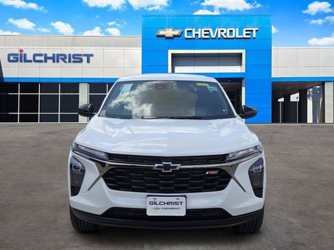 New 2026 Chevrolet Trax RS w/ Driver Confidence Package FWD image 2