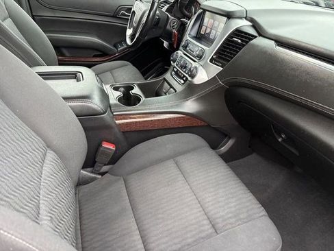 Used 2019 GMC Yukon SLE w/ SLE Value Package image 39