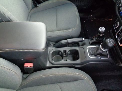 Certified 2025 Jeep Wrangler Unlimited Sahara w/ Safety Group image 16