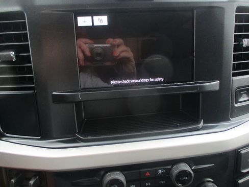 New 2026 Ford F350 XLT w/ XLT Value Package AWD/4WD image 6