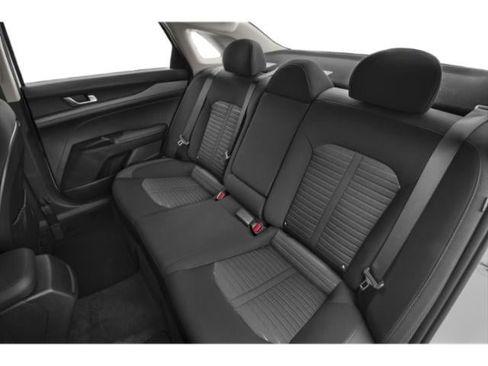 Used 2025 Kia K5 LXS image 12