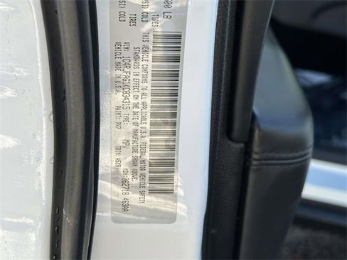 Certified 2019 Jeep Grand Cherokee Laredo image 16