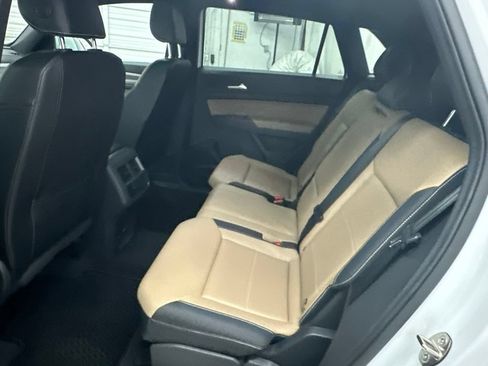 Used 2021 Volkswagen Atlas Cross Sport SE w/ Panoramic Sunroof Package AWD/4WD image 22