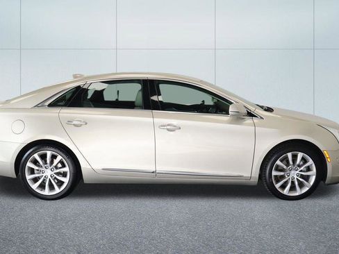 Used 2016 Cadillac XTS Luxury w/ Driver Awareness Package FWD image 9