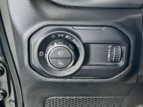 Used 2023 Jeep Gladiator Sport AWD/4WD image 10